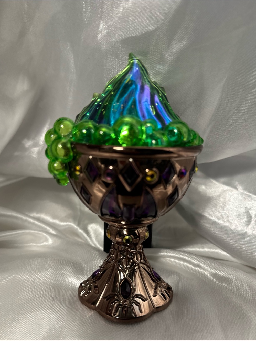 Bath & Body Works Popping out Ghost Projector Fragrance Light Up Plug